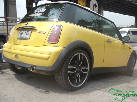 MINI COOPER มือเดียว รถใช้เอง ขายเพราะไม่ค่อยได้ใช้ ชุดแม็กเปลี่ยนของ Works ครับ