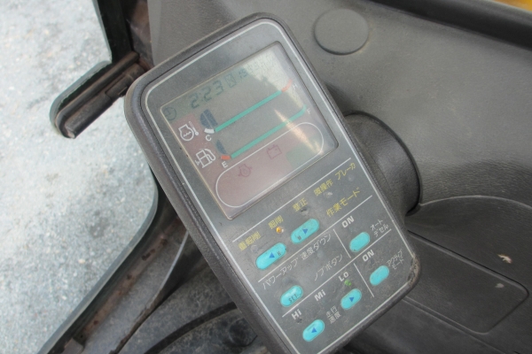 KOMATSU PC120-6  เก่านอก เอวแน่น ปั็มแรง สภาพพร้อมใช้ สุดๆเอาไปแบ่งกันใช้ได้เลยครับ   น้องร็อค จัดหั้ย สนใจโทร สอบถามได้ 081-8535656