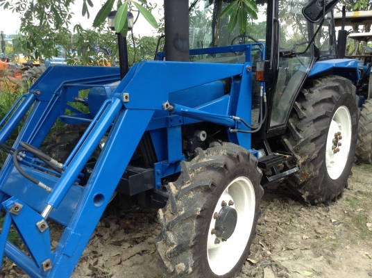 ขายรถไถนำเข้าคันนี้4630/65แรงเช็คใหม่หมดทั้งคัน3สูบ2เพลาแรงสุดๆลุยน้ำได้