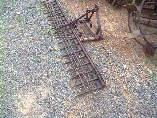 ขายคราด ติดหางรถไถ พร้อมใช้งานครับ ขายคราด ติดหางรถไถ พร้อมใช้งานครับ