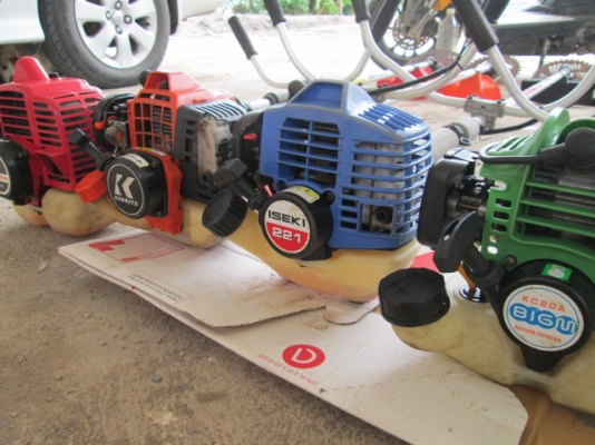 เครื่องตัดหญ้าสะพายบ่า