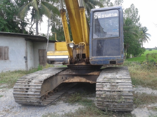 ขายด่วนรถแบ็คโฮ  KOBELCO  SK-200  MARK 3