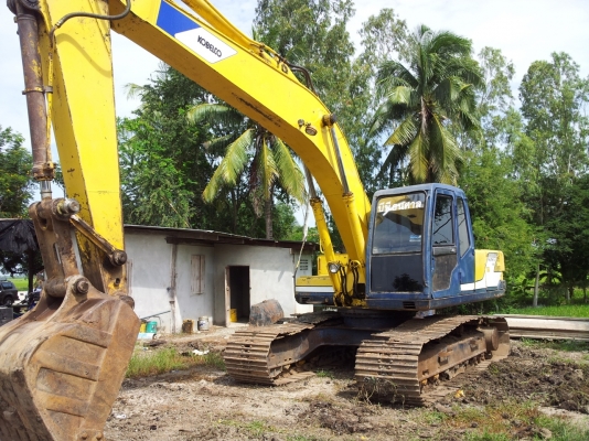 ขายด่วนรถแบ็คโฮ  KOBELCO  SK-200  MARK 3
