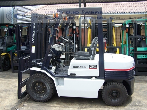 ขาย รถโฟล์คลิฟท์ KOMATSU รุ่น FD25-11