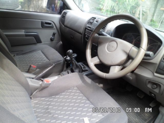 ISUZU D-MAX ปี 2004 เพาว์เวอร์ มือหมุน ราคา 295,000 บ.