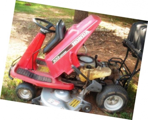 ขาย(เป็นซากอะไหล่)รถตัดหญ้า HONDA 3013 /13แรง/เครื่องพัง