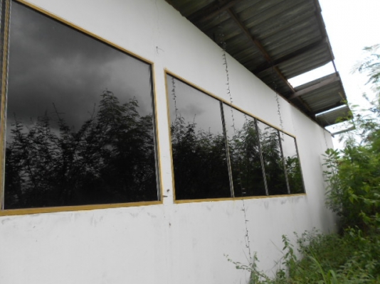 ขอนอกเรื่องหน่อยนะครับ ขายร้านอาหารทั่งหลังเลยครับ  ต่อรองได้ครับ