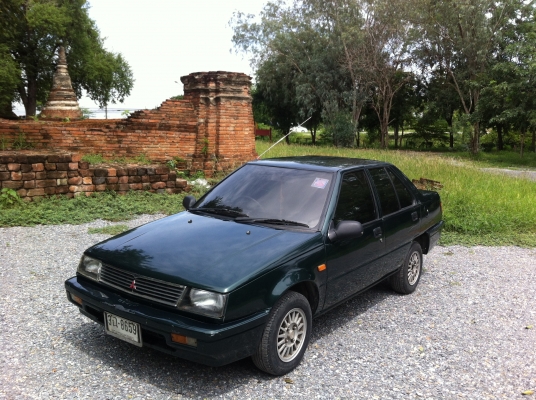 champ รถบ้านสีสวยๆ ติดแก็สlpg แอร์เย็น ขับดี พร้อมโอน ประกันชั้น3 ภาษี57