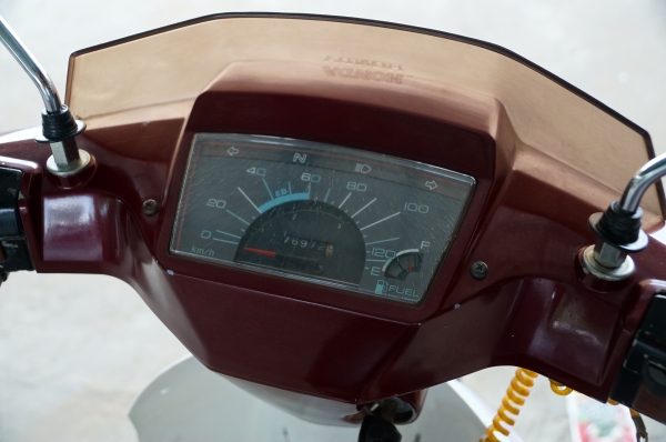 ขาย HONDA Custom สตาทร์มือ ทะเบียนพร้อมชุดโอน ภาษี พ ร บ ไม่ขาดต่อ 2556