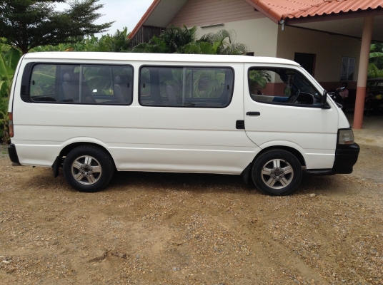 TOYOTA - HIACE - GL 2.5 ATปี1996 สีขาว เกียร์อัตโนมัติ เครื่องเบนซิน 95 2500cc