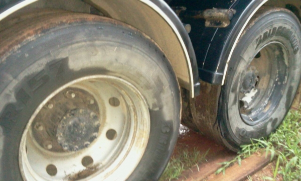 HINO FS