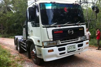 HINO FS