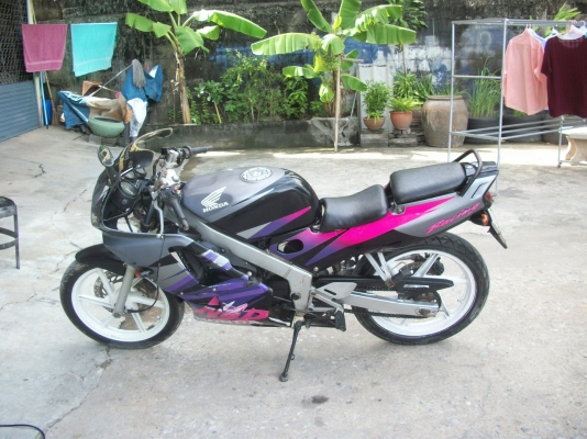 NSR-R  เครื่องเดิม ๆ  มอเตอร์วาว์ใช้ได้  ภาษีต่อถึง ปี 2557