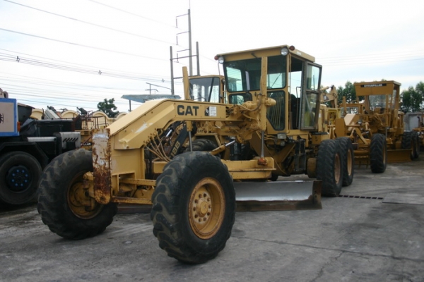 ขาย รถเกรด CATERPILLAR 140G-72V10xxx เก่านอก สวยๆ เดิมๆ 2,950,000 TEL : 087-0339334 (อ็อฟ)