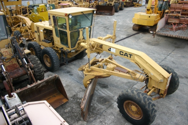 ขาย รถเกรด CATERPILLAR 140G-72V10xxx เก่านอก สวยๆ เดิมๆ 2,950,000 TEL : 087-0339334 (อ็อฟ)