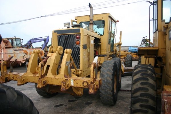 ขาย รถเกรด CATERPILLAR 140G-72V10xxx เก่านอก สวยๆ เดิมๆ 2,950,000 TEL : 087-0339334 (อ็อฟ)