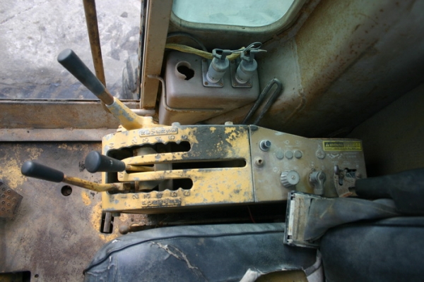 ขาย รถเกรด CATERPILLAR 12G-61M10xxx เก่านอก สวยๆ เดิมๆ 2,500,000 TEL : 087-0339334 (อ็อฟ) ขาย รถเกรด CATERPILLAR 12G-61M10xxx เก่านอก สวยๆ เดิมๆ 2,500,000 TEL : 087-0339334 (อ็อฟ)