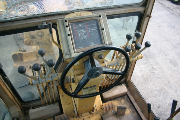 ขาย รถเกรด CATERPILLAR 12G-61M10xxx เก่านอก สวยๆ เดิมๆ 2,500,000 TEL : 087-0339334 (อ็อฟ) ขาย รถเกรด CATERPILLAR 12G-61M10xxx เก่านอก สวยๆ เดิมๆ 2,500,000 TEL : 087-0339334 (อ็อฟ)