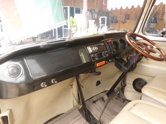 ขายโฟล์คแตงโม 74 สวย เปิดข้างเอาไปขายของครับ