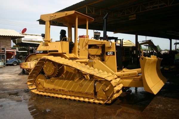 ขาย แทรคเตอร์ CATERPILLAR D4H series III ตีนเป็ด กิ๊กๆ 1,300,000 TEL : 087-0339334 (อ็อฟ) ขาย แทรคเตอร์ CATERPILLAR D4H series III ตีนเป็ด กิ๊กๆ 1,300,000 TEL : 087-0339334 (อ็อฟ)