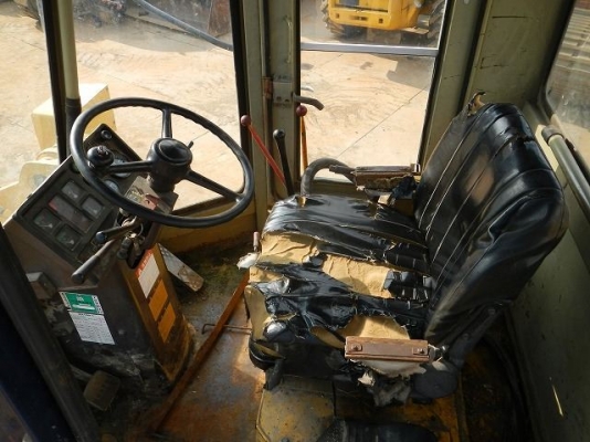 WA100-1 # 30547 1988yr 36867hrs.: รถตักล้อยาง นำเข้าจากญี่ปุ่น by กุ้ง:TOS:081-3062283