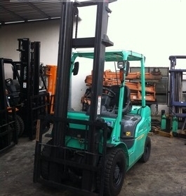 ขาย รถโฟล์คลิฟท์ MITSUBISHI รุ่น FD25 (GRENDIA )