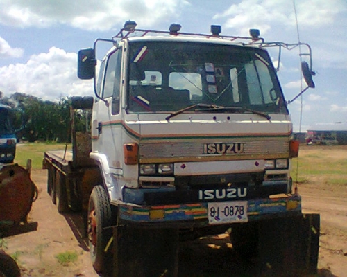 ขายเทเลอร์อีซูซุ 2 เพลา เครื่อง240 แรง ราคา 680,000 บาท เจ้าของขายเอง ราคาต่อรองได้