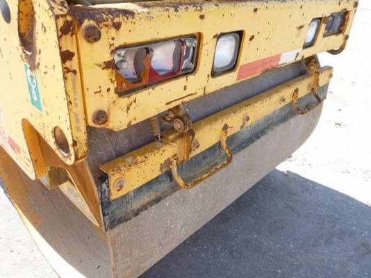 2006 Sakai SW651 เครื่องจักรมือสองนำเข้าจากต่างประเทศ สภาพสวย พร้อมใช้งาน ชั่วโมงการทำงาน 3,024 ชม.