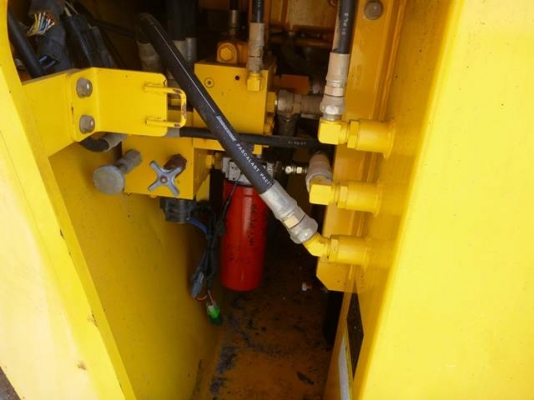 2006 Sakai SW651 เครื่องจักรมือสองนำเข้าจากต่างประเทศ สภาพสวย พร้อมใช้งาน ชั่วโมงการทำงาน 3,024 ชม.