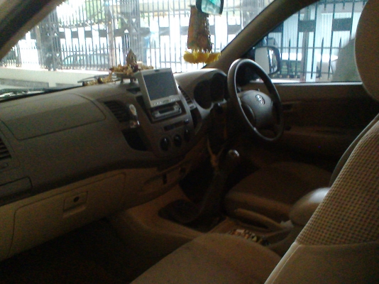 ขายดาวน์ 70000  วีโก้ 2.5  ปี2005 สภาพดี