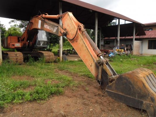 ขายรถแบคโฮ HITACHI EX200-3 สวยเดิมๆเครื่องเดิมปั้มเดิมโซ่หนาเอวแน่นเอกสารเล่มทะเบียน