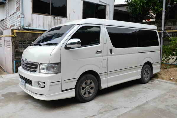 ขาย TOYOTA VENTURY ปี 10 รถมือเดียว วิ่งน้อย สภาพพร้อมใช้ ขาย TOYOTA VENTURY ปี 10 รถมือเดียว วิ่งน้อย สภาพพร้อมใช้