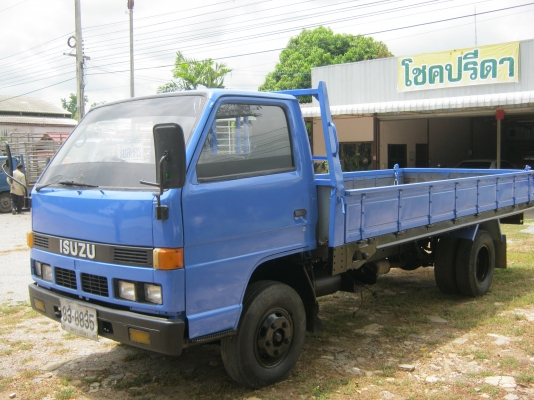 ขาย6ล้อ NKR 110 เเรงม้าพร้อมใช้งาน 340000 =บาท