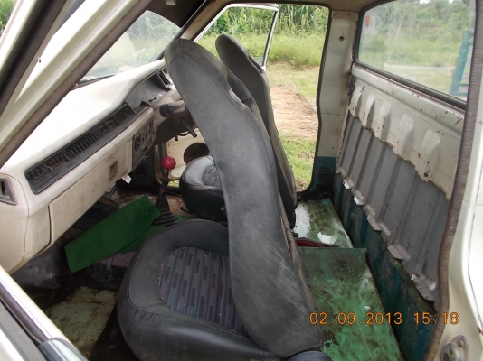 ดัสสัน ช้างเหยียบ สีขาว คอกไม้ ติดแก๊สแล้ว 30,000 บาท ดัสสัน ช้างเหยียบ สีขาว คอกไม้ ติดแก๊สแล้ว 30,000 บาท