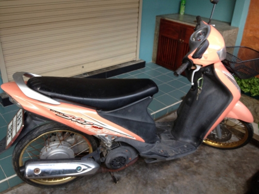 ขาย suzuki step125 ทะเบียนพร้อมโอน ผู้หญิงใช้ตอนนี้ไม่ค่อยได้ใช้เเล้ว