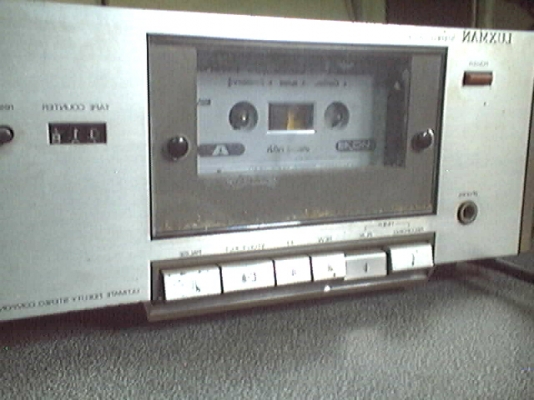 ขายเครื่องเสียงบ้านแยกชิ้นอินทริเกตแอมป์+วิทยุ+เทป แยกขายครับ