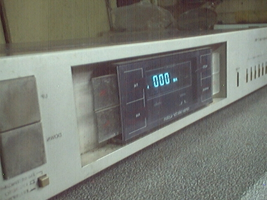 ขายเครื่องเสียงบ้านแยกชิ้นอินทริเกตแอมป์+วิทยุ+เทป แยกขายครับ