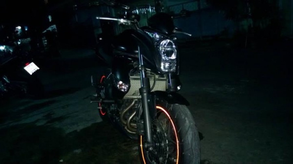 ER6N ปี 2010 วิ่งน้อยมาก ของแต่งเต็มลำ ลดได้เยอะ จัดไฟแนนส์ได้