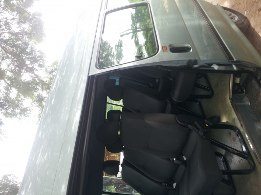 รถตู้ หัวจรวด หลังคาสูง 3.0 ดีเซล