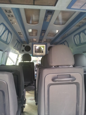 รถตู้ หัวจรวด หลังคาสูง 3.0 ดีเซล