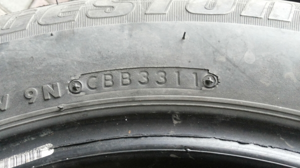 ยาง บริจสโตน 195/65R 15 มี สองเส้น กลาง ปี11