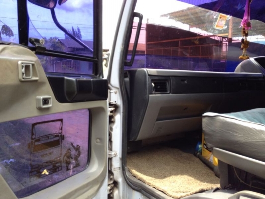 รถฮีโน่ 10 ล้อ ตู้เย็น 210 แรงม้า ปี 40 สนใจติดต่อ 081 - 6079515 รถฮีโน่ 10 ล้อ ตู้เย็น 210 แรงม้า ปี 40 สนใจติดต่อ 081 - 6079515