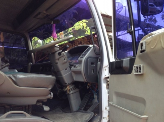 รถฮีโน่ 10 ล้อ ตู้เย็น 210 แรงม้า ปี 40 สนใจติดต่อ 081 - 6079515 รถฮีโน่ 10 ล้อ ตู้เย็น 210 แรงม้า ปี 40 สนใจติดต่อ 081 - 6079515