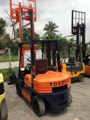 ขาย TOYOTA 5FD25  2.5 ตัน  ดีเซล  เก่าญี่ปุ่น