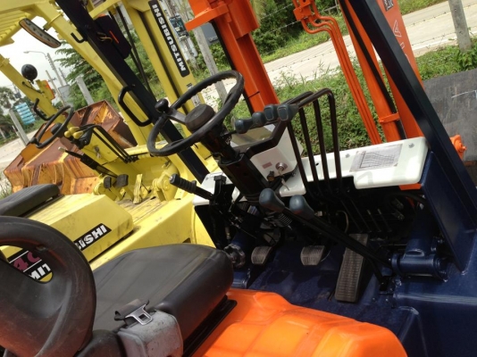 ขาย TOYOTA 5FD25  2.5 ตัน  ดีเซล  เก่าญี่ปุ่น