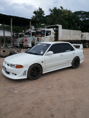 ขายแค่ 75000 ครับ เครื่องดี รถสวยมากครับ ต่อรองได้อีก