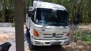 รถฮีโน่ 6 ล้อดั้ม 175 แรงม้า ปี 55 ( รถวิ่ง 2x,xxx กม. )  สนใจติดต่อ 081 - 6079515