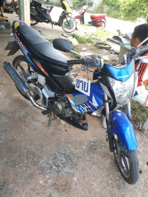 ขาย โซนิก 125 ทะเบียนเต็ม พร้อมโอน รถสภาพสวยตามรูป