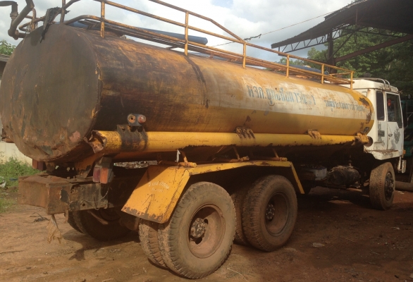 MITSUBISHI FUSO FN527 - 195 HP 6D16 MA 20970 รถสิบล้อ 2 เพลา บรรทุกถังน้ำ 8,000 ลิตร ช่วงล่างคัชซีสวยเดิมๆมากครับ เครื่องแน่นแรงดี หัวเก๋งสภาพดีภายในเก๋งคอนโซลสวยครบ พวงมาลัยเพาเวอร์ ระบบเบรคทริ๊ปฟี้ครบครัน ยางสภาพดี 10 เส้นประมาณ 70\% พร้อมใช้งาน เอกสารทะ MITSUBISHI FUSO FN527 - 195 HP 6D16 MA 20970 รถสิบล้อ 2 เพลา บรรทุกถังน้ำ 8,000 ลิตร ช่วงล่างคัชซีสวยเดิมๆมากครับ เครื่องแน่นแรงดี หัวเก๋งสภาพดีภายในเก๋งคอนโซลสวยครบ พวงมาลัยเพาเวอร์ ระบบเบรคทริ๊ปฟี้ครบครัน ยางสภาพดี 10 เส้นประมาณ 70\% พร้อมใช้งาน เอกสารทะ