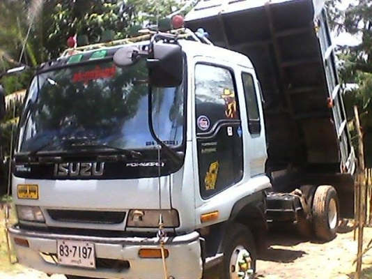 ISUZU DECA 195  ดั้มพ์ ตัวท็อป สภาพ 80\% ราคาตัดให้ 920,000  เล่มทะเบียนพร้อม เดิมจากนอก  โทร 087-9666599